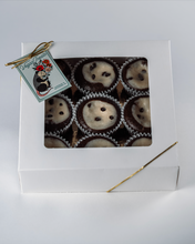 Load image into Gallery viewer, Cream Cheese Cupcakes - Mild and Wild Collection